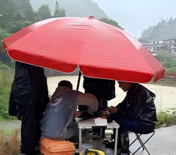 卫星通信“显身手”！湖北电信启动暴雨应急预案
