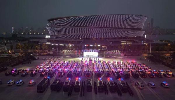 大连夏季治安：1000警力200辆警车，怎样守护旅游城市烟火气？