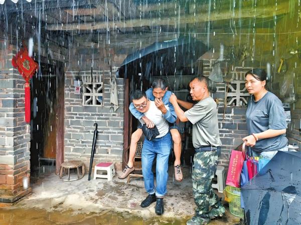 安全度汛 守护民生 | 强降雨引发洪涝灾害 西双版纳州12798人转移避险